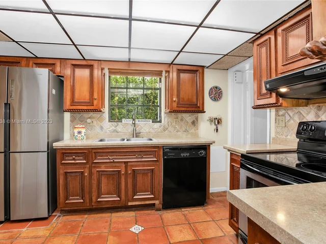 2618 Alhambra Cir, Coral Gables FL 33134