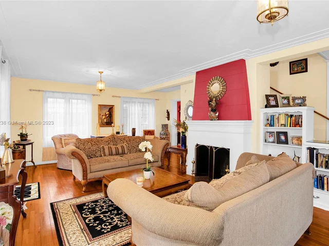 2618 Alhambra Cir, Coral Gables FL 33134