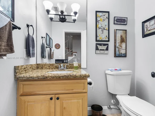 808 Nantucket Cir # 0, Lake Worth FL 33467