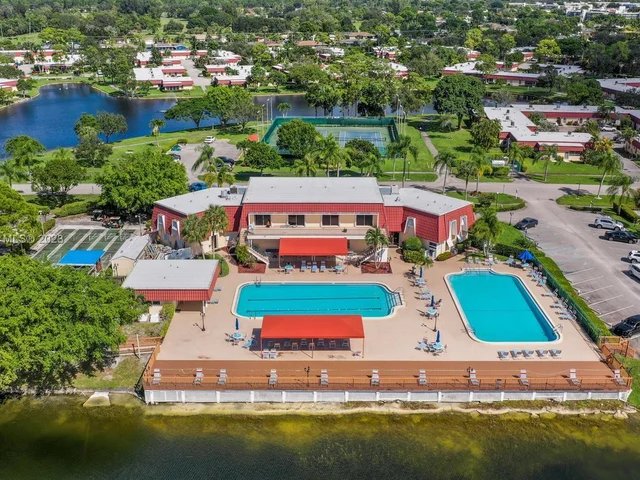 808 Nantucket Cir # 0, Lake Worth FL 33467