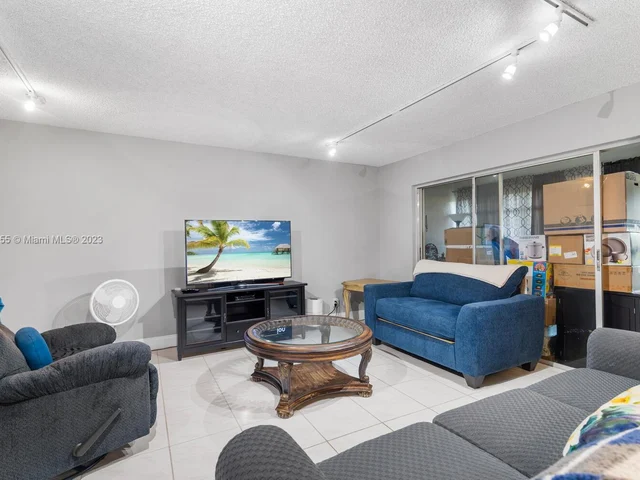 808 Nantucket Cir # 0, Lake Worth FL 33467