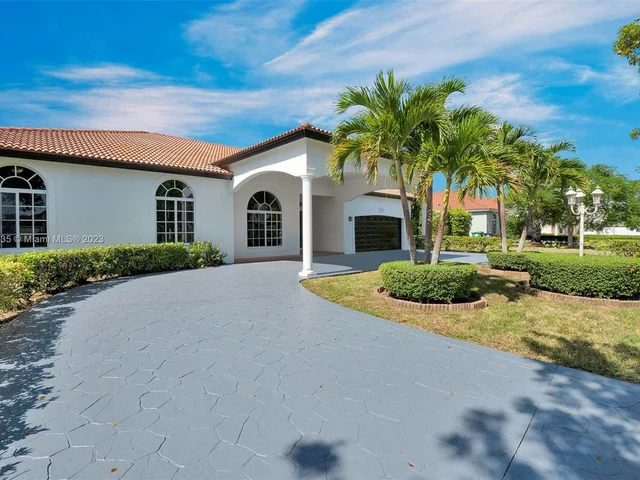 20680 SW 132nd Ave, Miami FL 33177