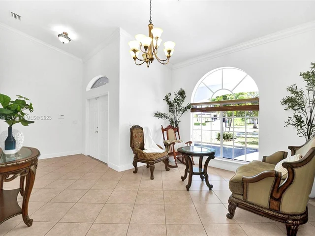 20680 SW 132nd Ave, Miami FL 33177