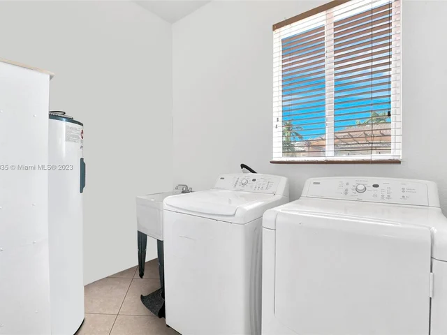 20680 SW 132nd Ave, Miami FL 33177