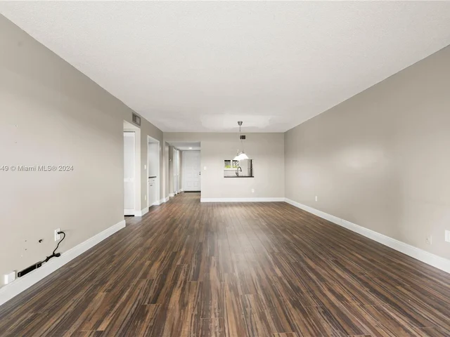 16171 Blatt Blvd # 108, Weston FL 33326