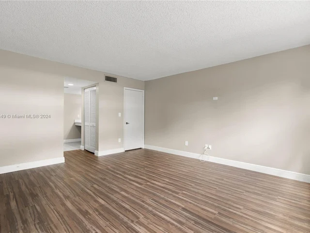 16171 Blatt Blvd # 108, Weston FL 33326