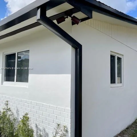 6475 SW 3rd Ct, Margate FL 33068