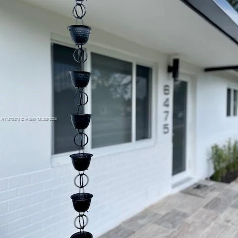 6475 SW 3rd Ct, Margate FL 33068