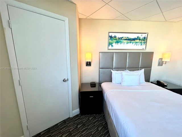 2670 E Sunrise Blvd # 1411, Fort Lauderdale FL 33304