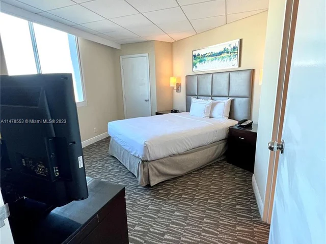 2670 E Sunrise Blvd # 1411, Fort Lauderdale FL 33304