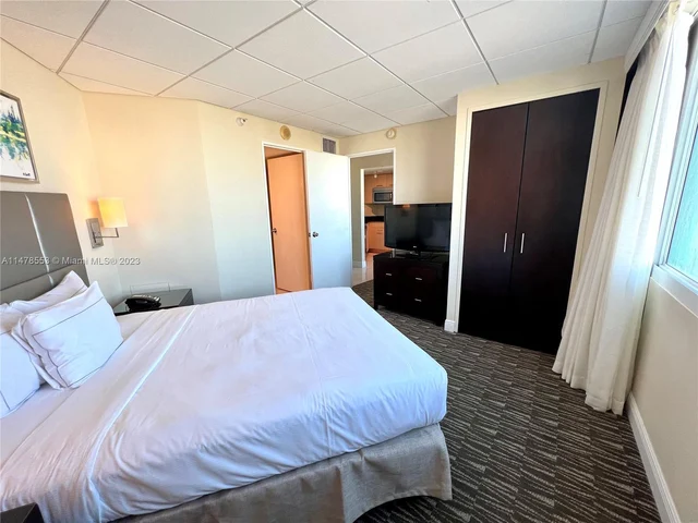 2670 E Sunrise Blvd # 1411, Fort Lauderdale FL 33304