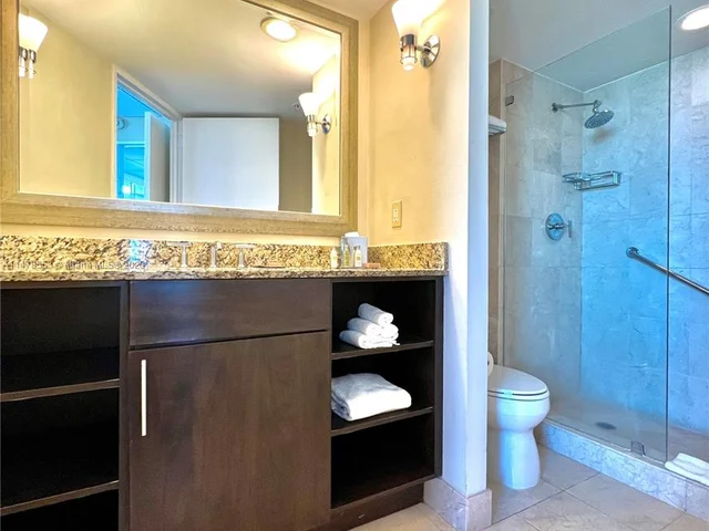 2670 E Sunrise Blvd # 1411, Fort Lauderdale FL 33304