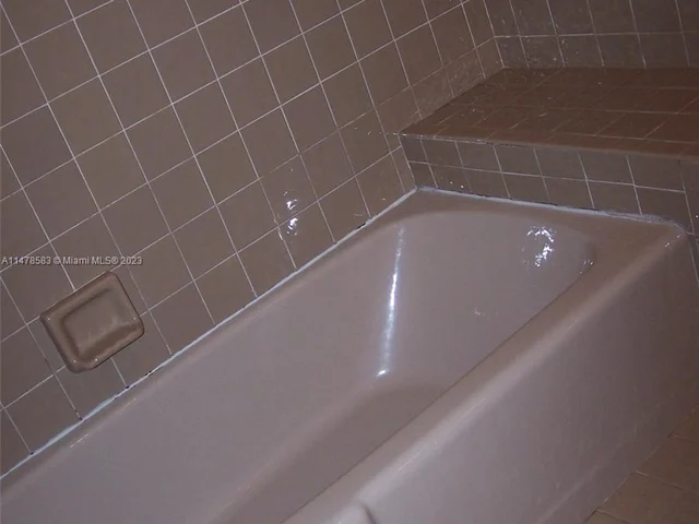 10305 NW 7th Ct, Plantation FL 33324