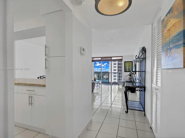 5701 Collins Ave # 611, Miami Beach FL 33140