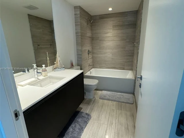 1451 Brickell Ave # 1105, Miami FL 33131