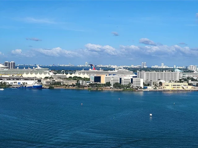 888 NE Brickell Key Dr # 2110, Miami FL 33131
