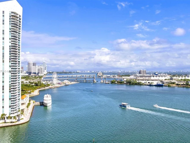 888 NE Brickell Key Dr # 2110, Miami FL 33131