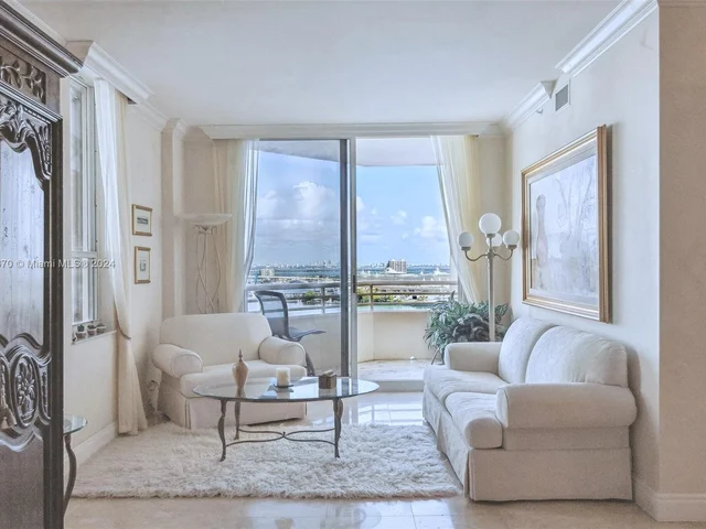 888 NE Brickell Key Dr # 2110, Miami FL 33131