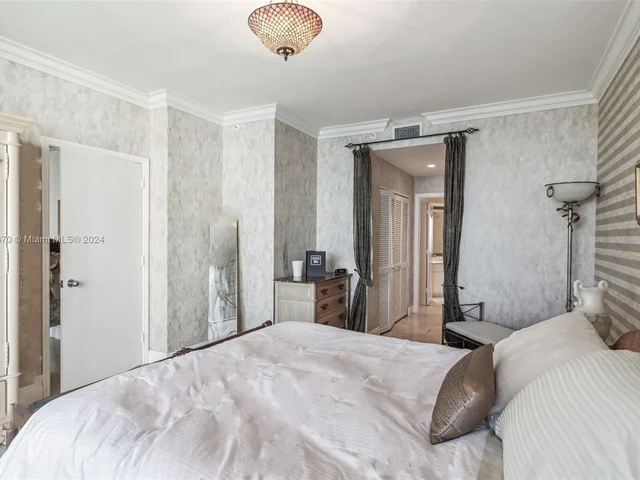 888 NE Brickell Key Dr # 2110, Miami FL 33131