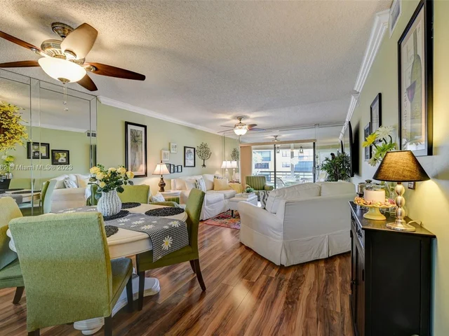 6080 N Sabal Palm Blvd # 203, Tamarac FL 33319