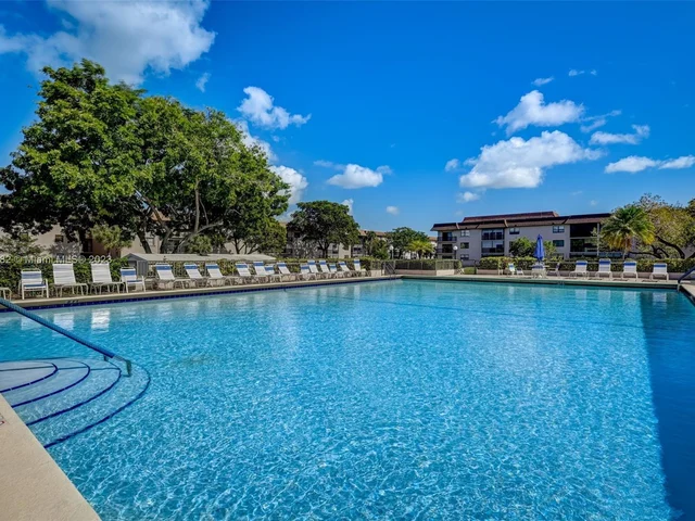 6080 N Sabal Palm Blvd # 203, Tamarac FL 33319