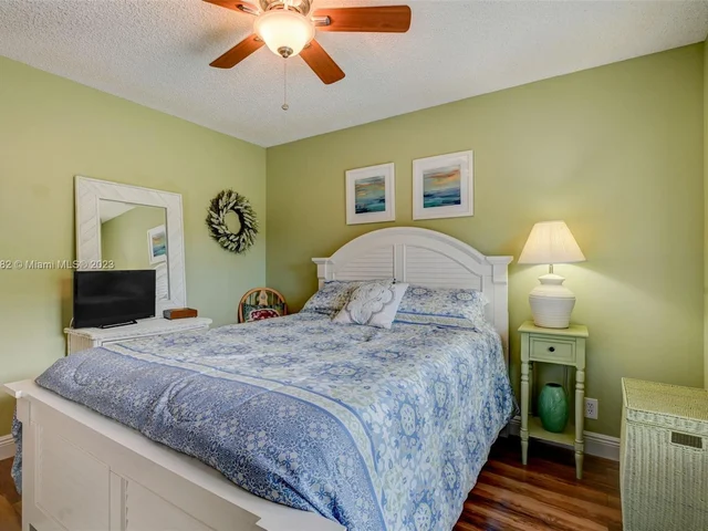 6080 N Sabal Palm Blvd # 203, Tamarac FL 33319