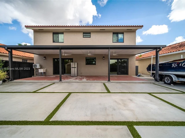 5770 SW 156th Ct, Miami FL 33193