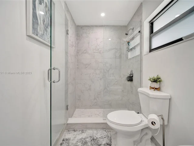 5770 SW 156th Ct, Miami FL 33193