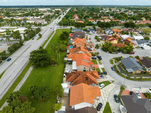 5770 SW 156th Ct, Miami FL 33193