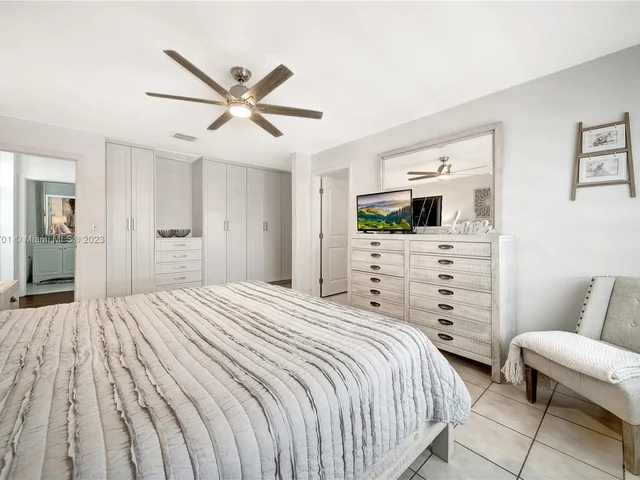 5770 SW 156th Ct, Miami FL 33193