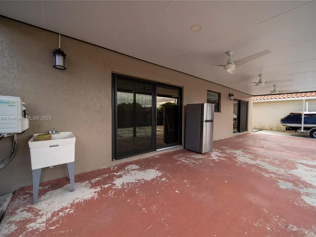 5770 SW 156th Ct, Miami FL 33193