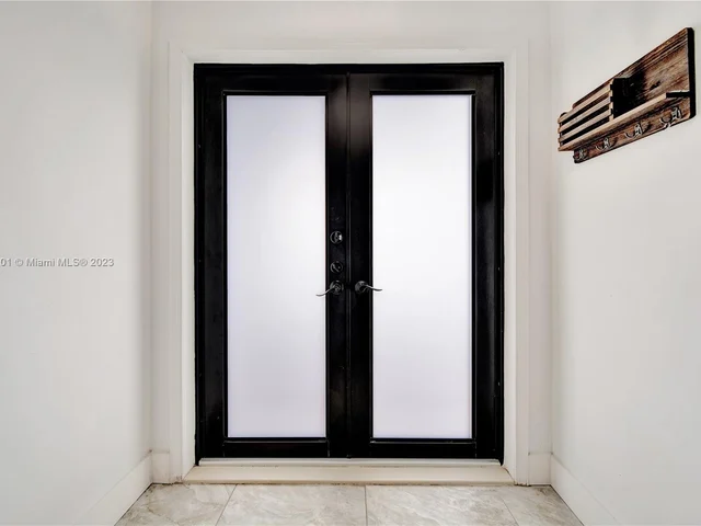 5770 SW 156th Ct, Miami FL 33193