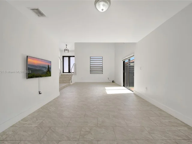 5770 SW 156th Ct, Miami FL 33193