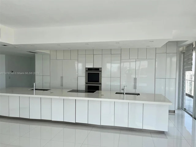 19707 Turnberry Way # 2, Aventura FL 33180