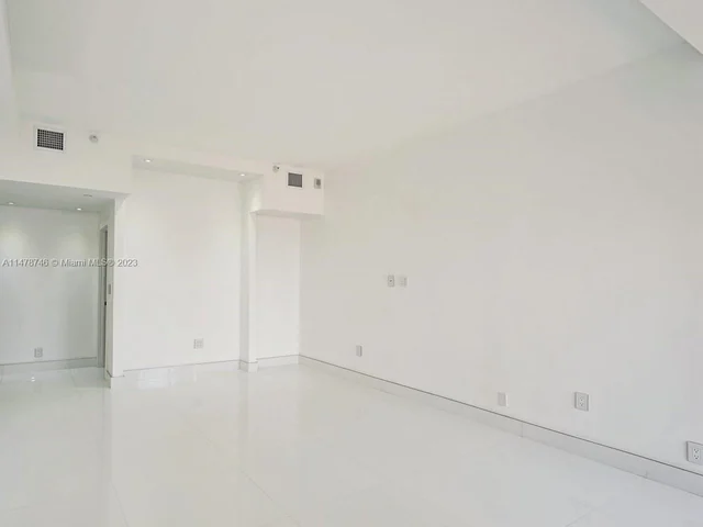 19707 Turnberry Way # 2, Aventura FL 33180