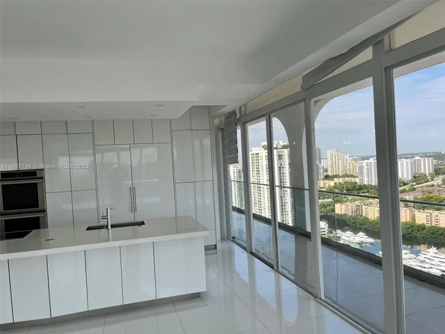 19707 Turnberry Way # 2, Aventura FL 33180