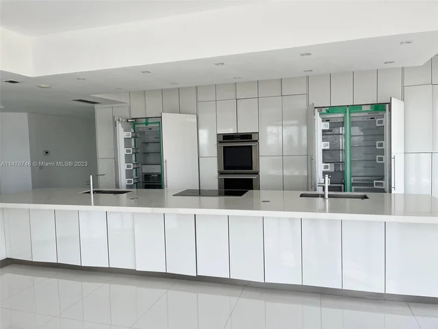 19707 Turnberry Way # 2, Aventura FL 33180