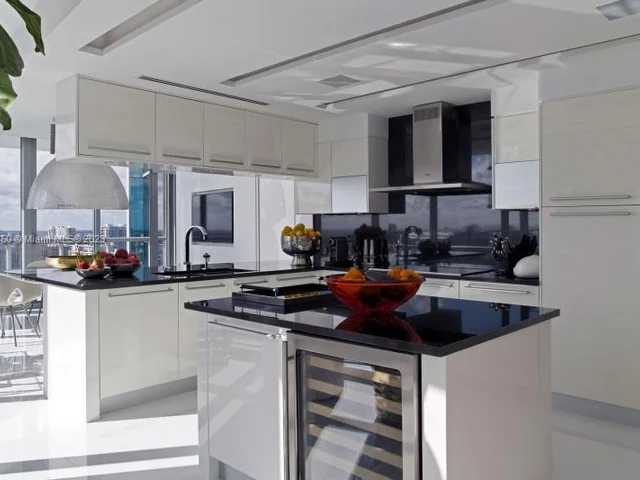 17121 Collins Ave # 3201, Sunny Isles Beach FL 33160