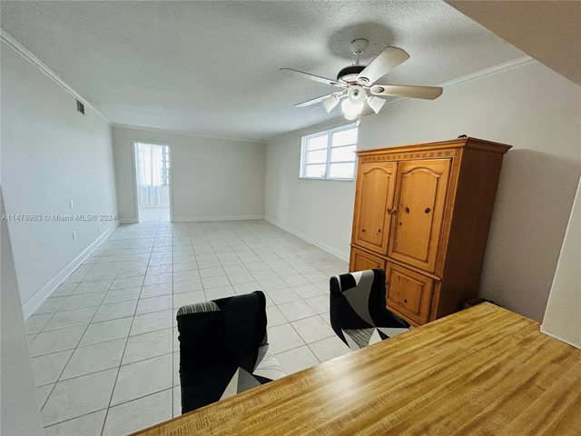 1700 NE 191st St # 511, Miami FL 33179