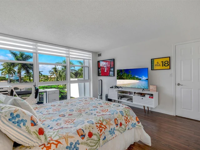 2841 N Ocean Blvd # 405, Fort Lauderdale FL 33308