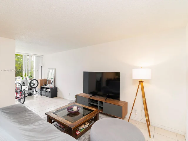 17011 N Bay Rd # 419, Sunny Isles Beach FL 33160