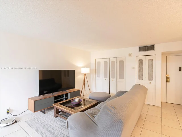 17011 N Bay Rd # 419, Sunny Isles Beach FL 33160