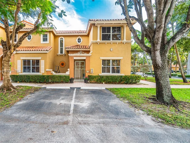 8444 NW 141st Ter # 3901, Miami Lakes FL 33016