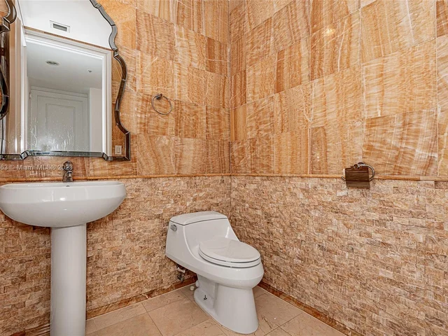 18101 Collins Ave # 3802, Sunny Isles Beach FL 33160