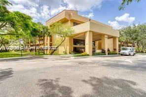 8592 W Sunrise Blvd # 105, Plantation FL 33322