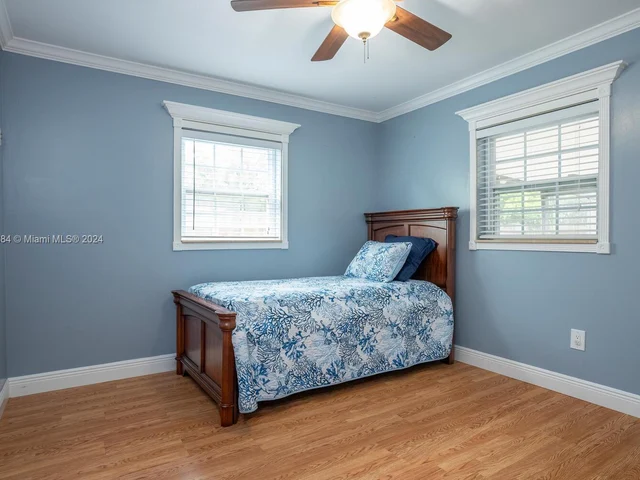 1279 N Fieldlark Ln, Homestead FL 33035