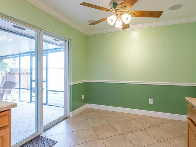 1279 N Fieldlark Ln, Homestead FL 33035