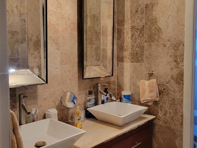 1519 Drexel Ave # 202, Miami Beach FL 33139