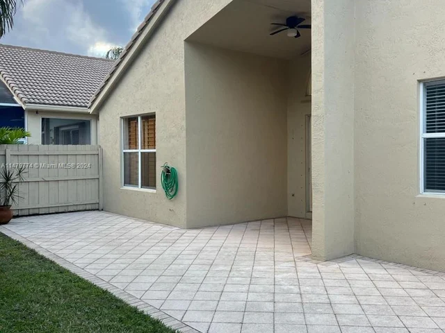 3922 Diamond Palladium Ter, Boynton Beach FL 33436