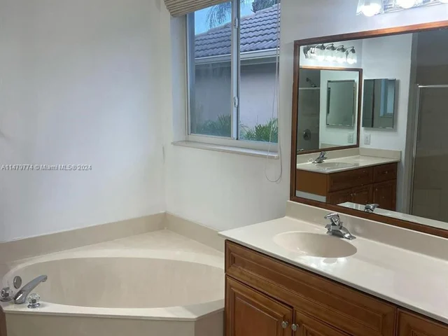 3922 Diamond Palladium Ter, Boynton Beach FL 33436